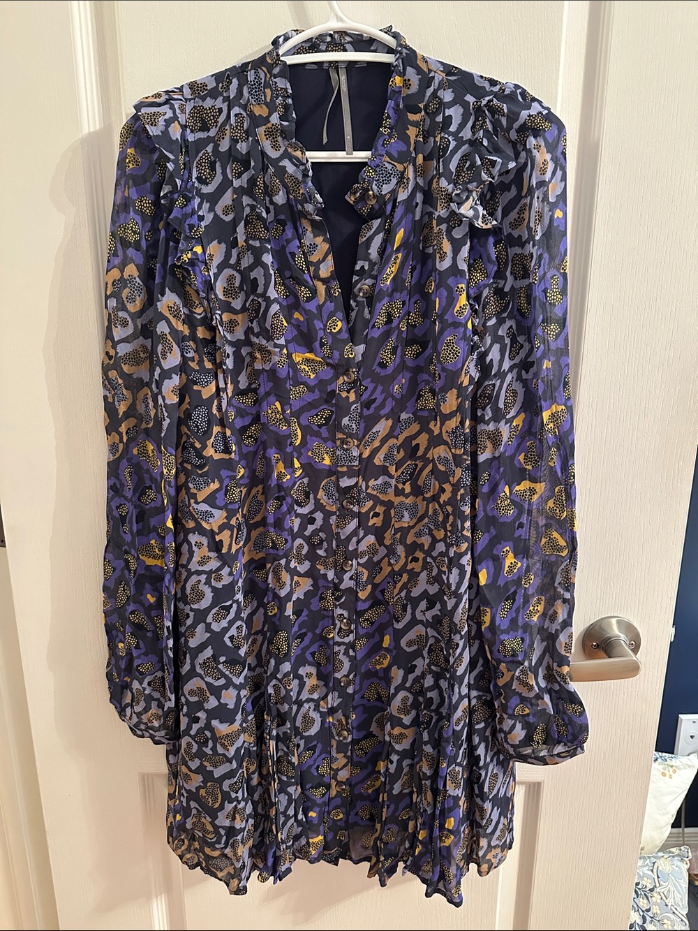 Anthropologie short long sleeved leopard print dress